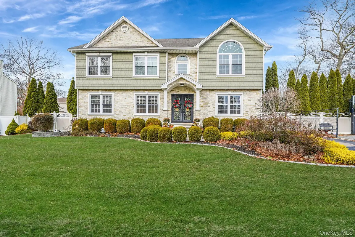 31 Southaven Avenue, Mastic, NY 11950 - Image #1