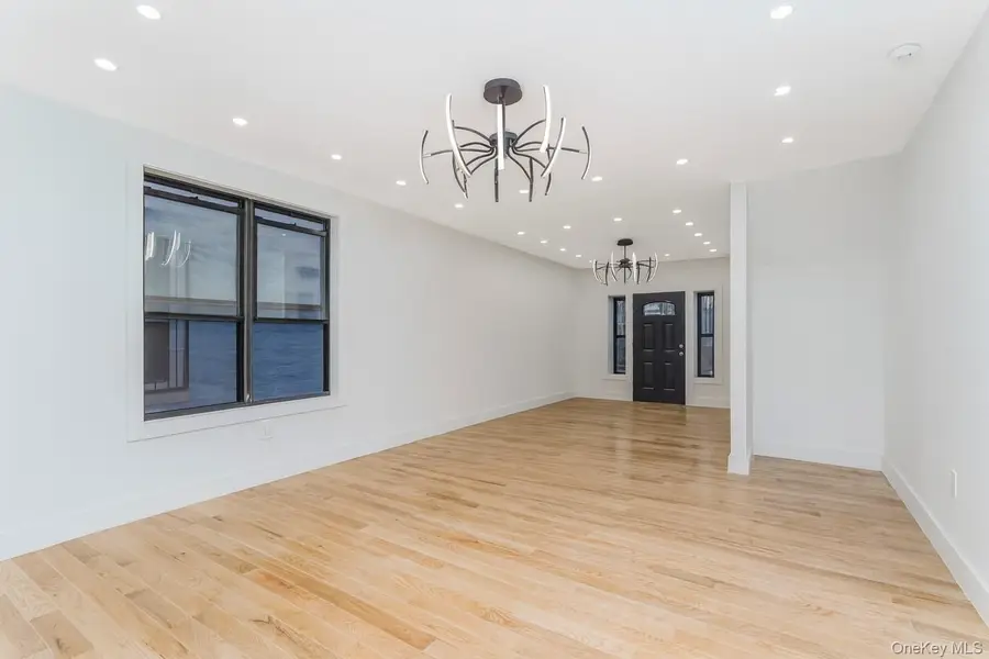 711 E 52nd Street, Brooklyn, NY 11203 - Image #3