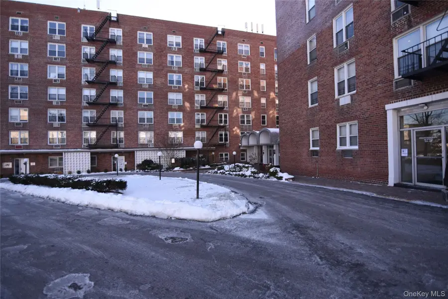 54-44 Little Neck Parkway #6V, Little Neck, NY 11362 - #2