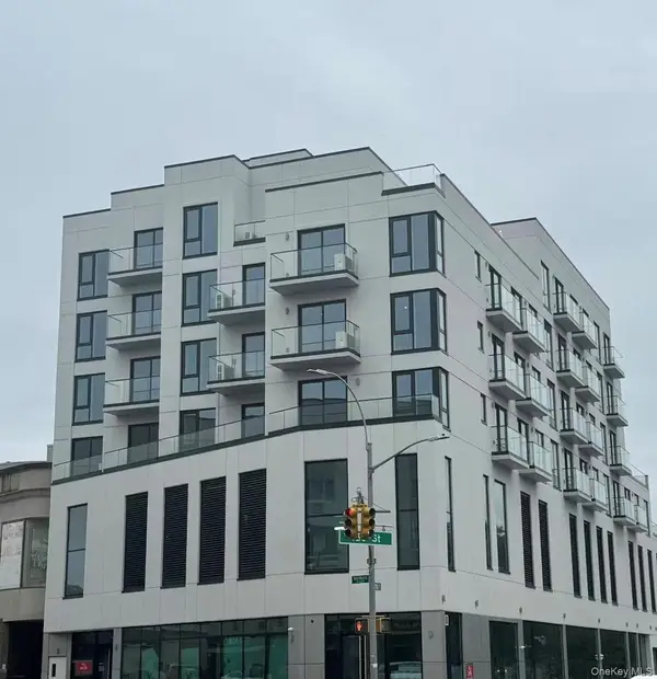 150-02 Northern Boulevard #4F, Flushing, NY 11354