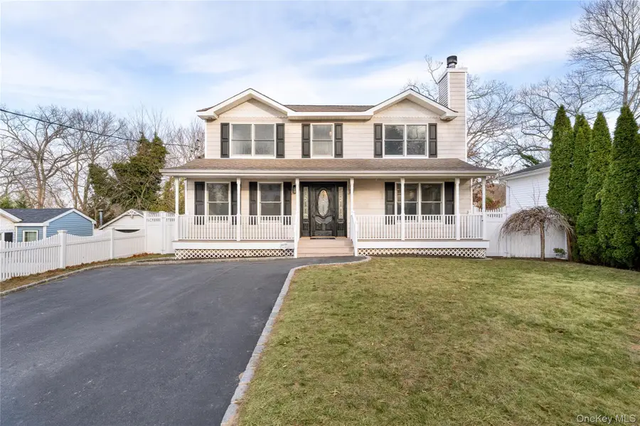 7 Atlantic Drive, Sound Beach, NY 11789 - Image #3