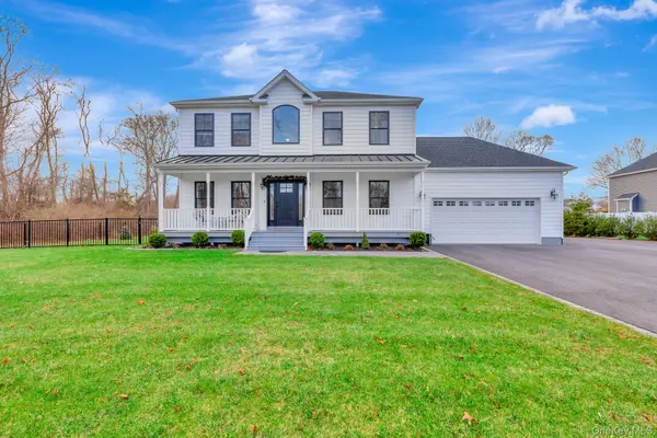 15 Shaw Lane, East Moriches, NY 11940