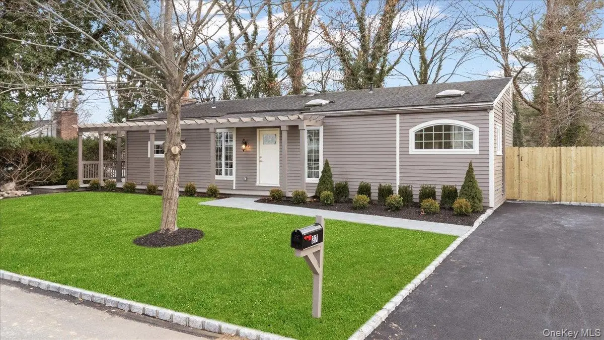 27 Valley Avenue, Locust Valley, NY 11560 - Image #1