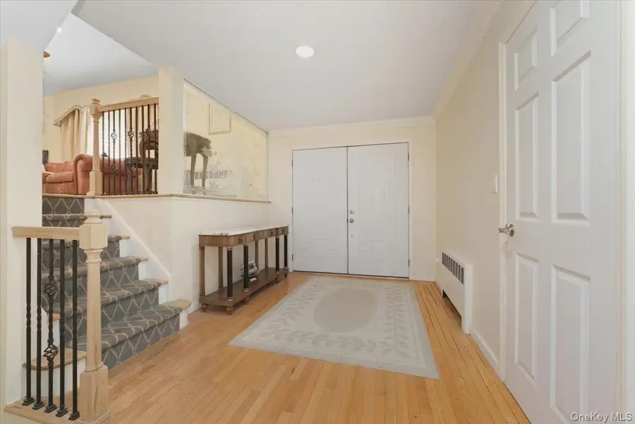 504 Cedarwood Drive, Cedarhurst, NY 11516 - Image #2