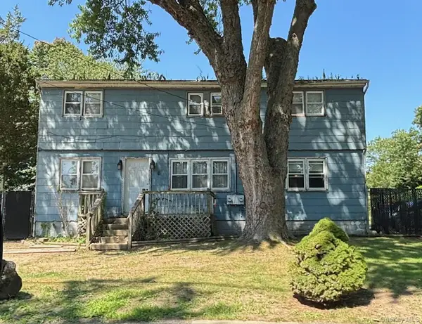 6 Sportsman Court, Shirley, NY 11967