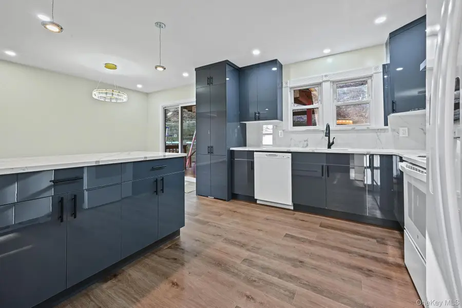 9 Harmony Lane, Glen Cove, NY 11542 - #3