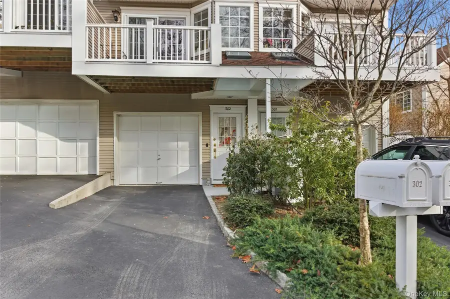 302 Park Ridge Lane, White Plains, NY 10603 - Image #3