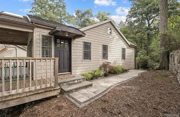 11 Oakdale Road, Putnam Valley, NY 10579