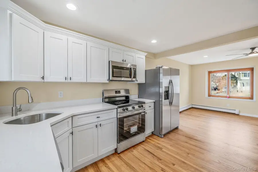 31 Walnut Avenue, Patchogue, NY 11772 - Image #3