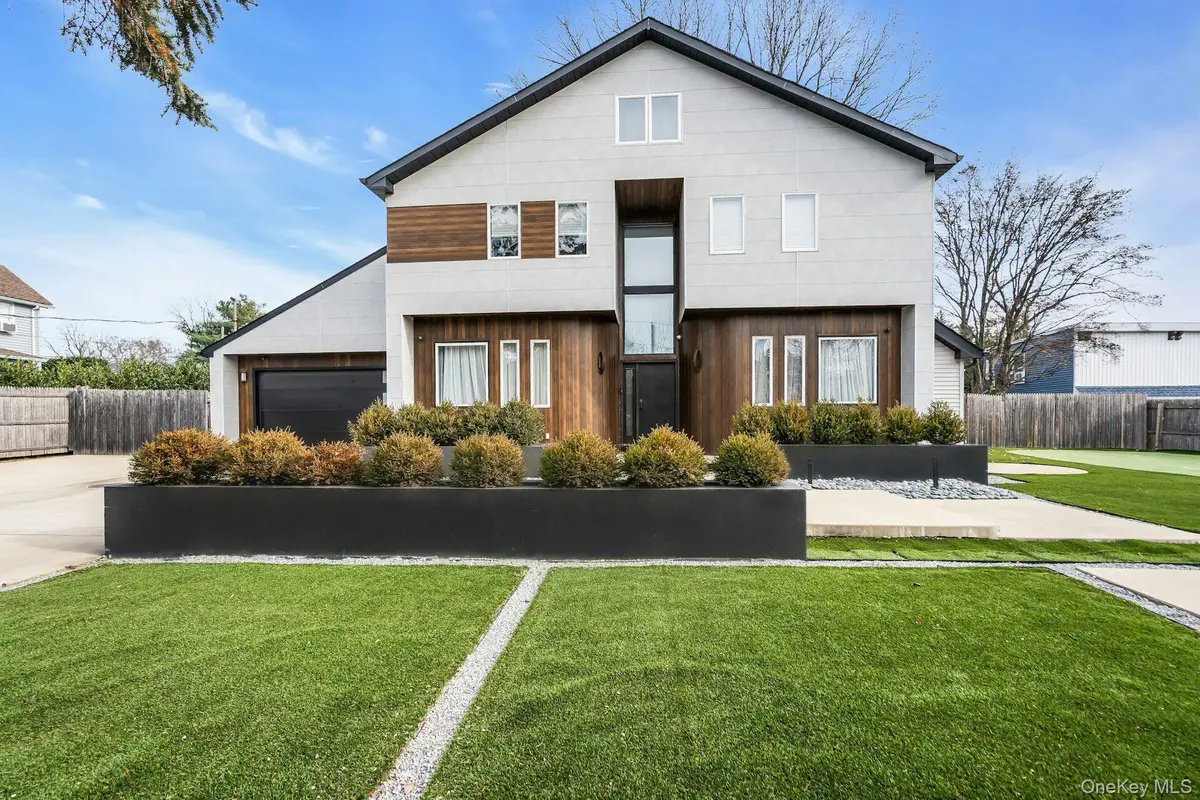 3 Maple Street, Glenwood Landing, NY 11547 - Image #1