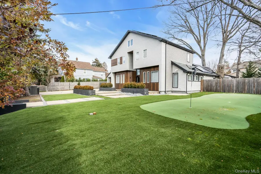 3 Maple Street, Glenwood Landing, NY 11547 - Image #3