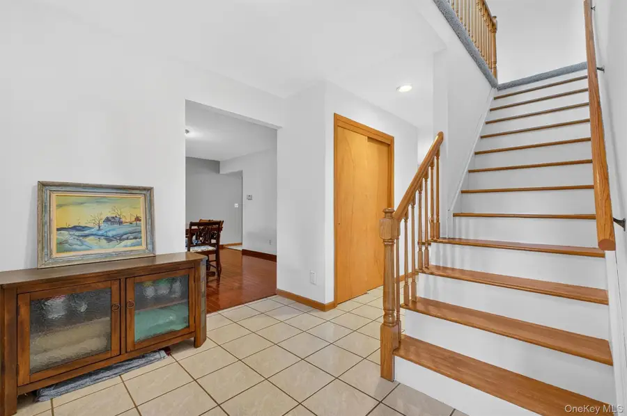 29 Deer Brook Drive, New Windsor, NY 12553 - Image #3