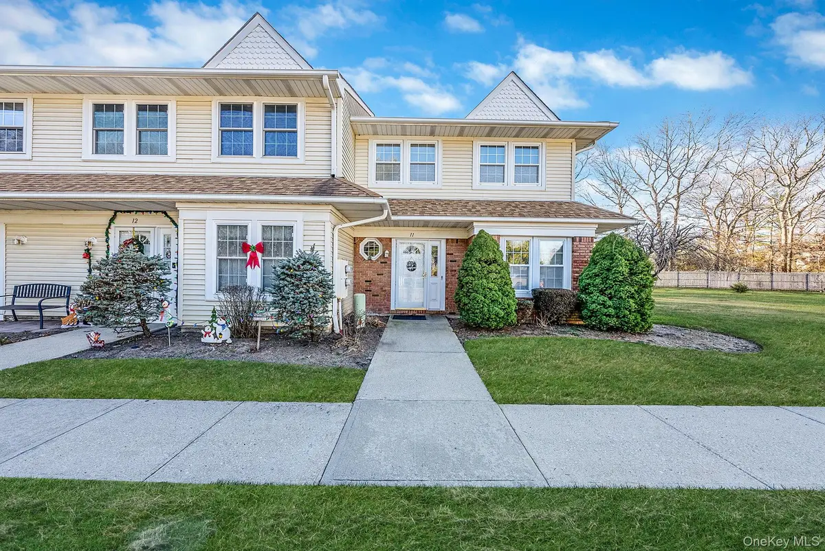 11 Gazebo Lane, Holtsville, NY 11742 - Image #1