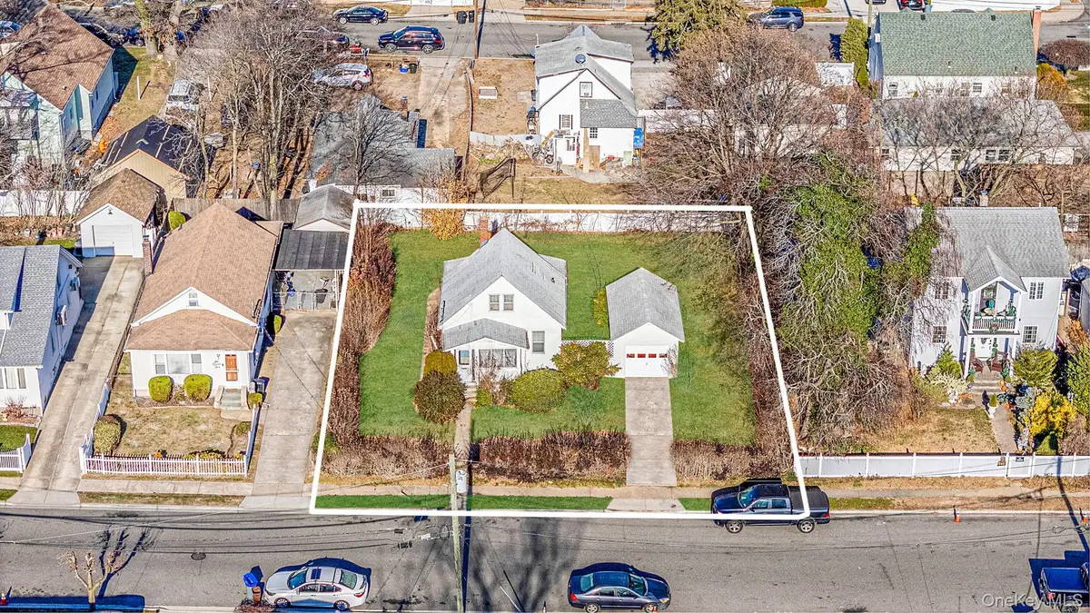 633 Hill Street, Uniondale, NY 11553 - Image #1