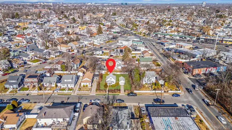 633 Hill Street, Uniondale, NY 11553 - Image #3