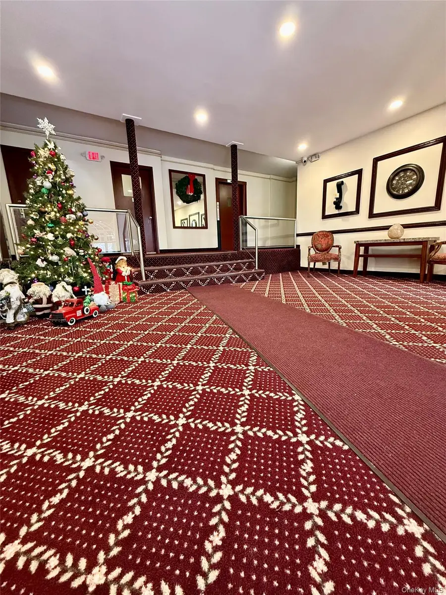 30 Pearsall Avenue #2J, Glen Cove, NY 11542 - Image #2