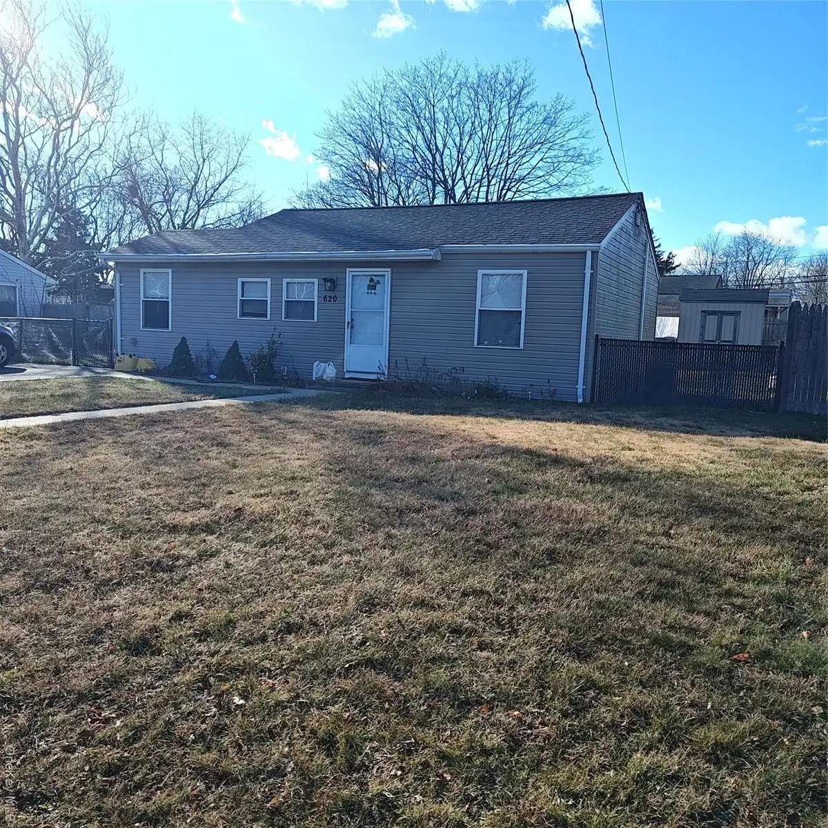 620 Michigan Avenue, Bellport, NY 11713 - Image #1