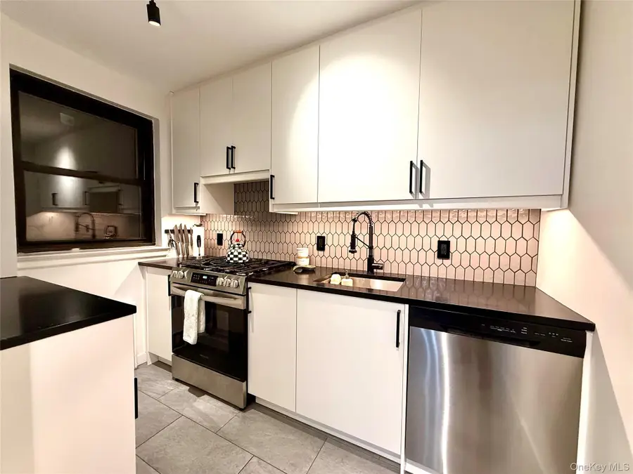 112-30 Northern Boulevard #2A, Corona, NY 11368 - Image #3