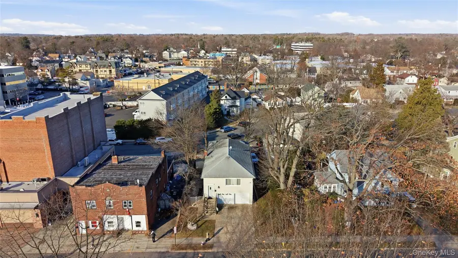 Address Withheld By Seller, Westbury, NY 11590 - #3