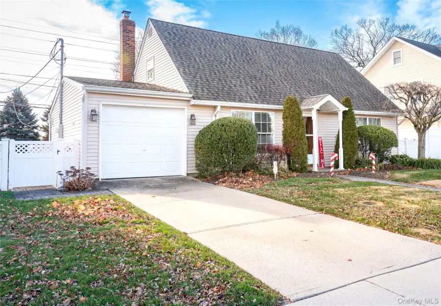 4030 Avoca Avenue, Bethpage, NY 11714 - Image #2