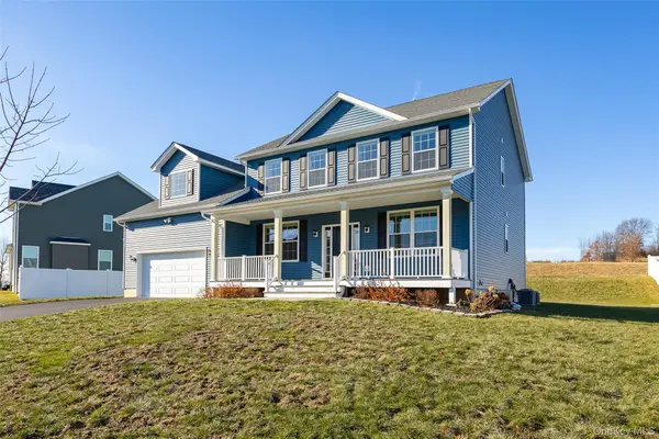 30 Kensington Lane, Poughkeepsie, NY 12603