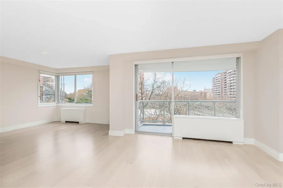 3333 Henry Hudson Parkway #5S, Bronx, NY 10463 - Image #2