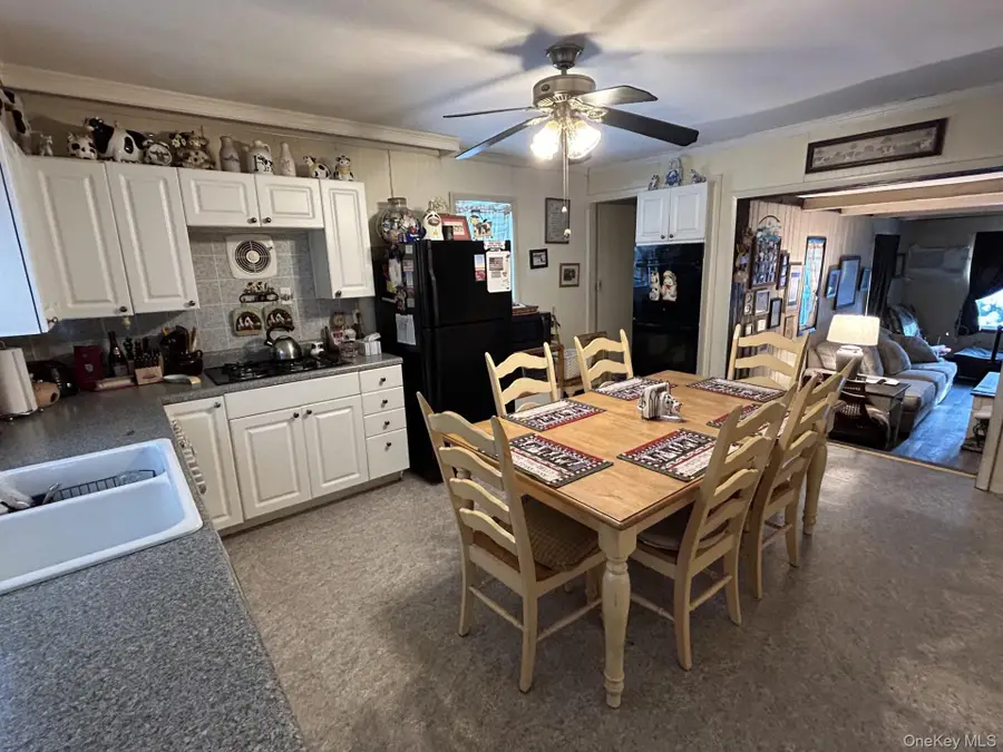 220 Larch Lane, Smithtown, NY 11787 - Image #3