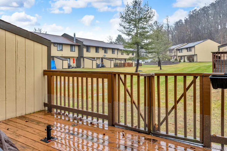 3408 Chelsea Cove S, Hopewell Junction, NY 12533 - Image #3