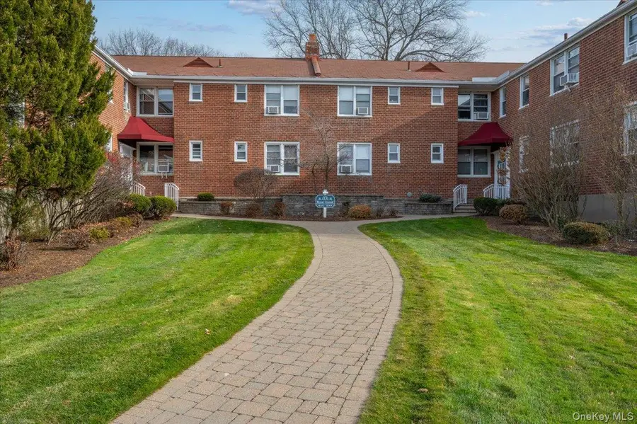 13 Bryant Crescent #2K, White Plains, NY 10604 - Image #2