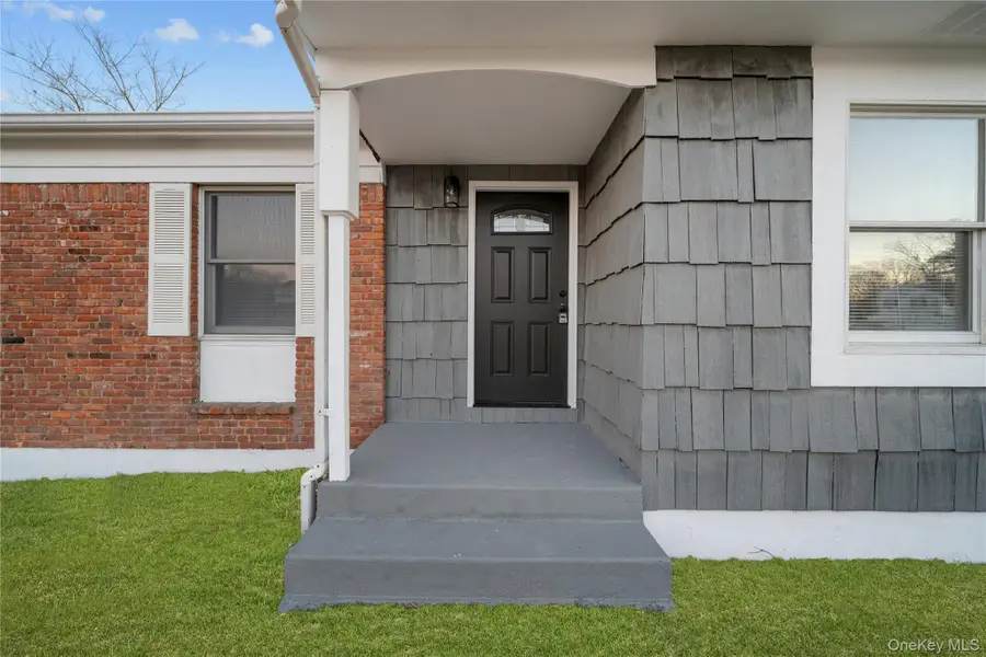 4 Julie Lane, Selden, NY 11784 - Image #3