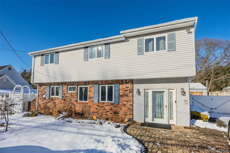 5 Joy Road, Selden, NY 11784 - #3