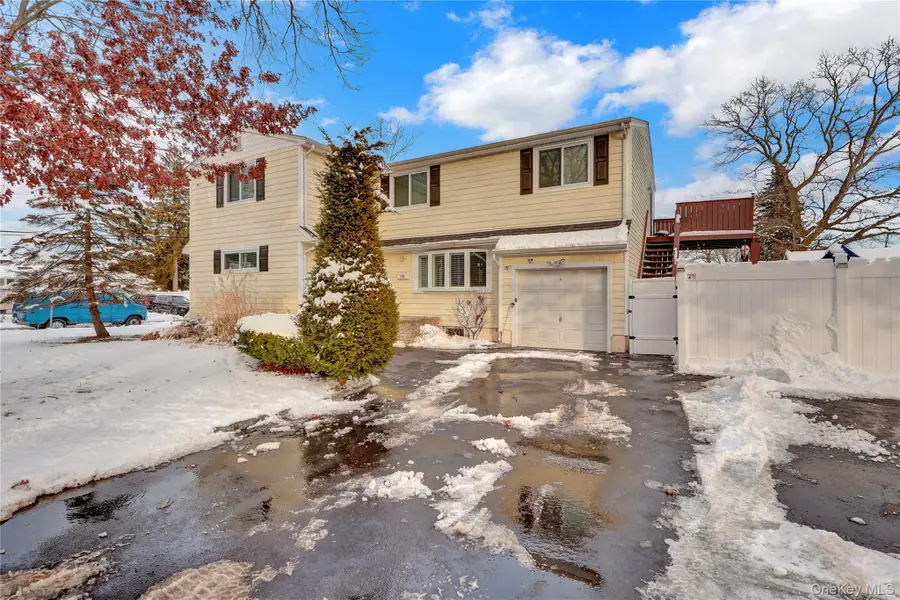 199 August Road, North Babylon, NY 11703 - Image #3