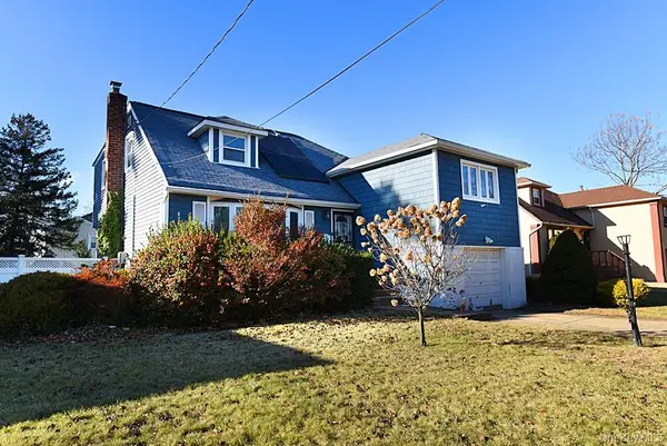 81 Hausch Boulevard, Roosevelt, NY 11575