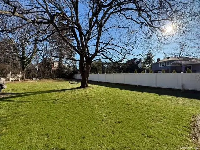 467 Hempstead Avenue, Rockville Centre, NY 11570 - Image #2