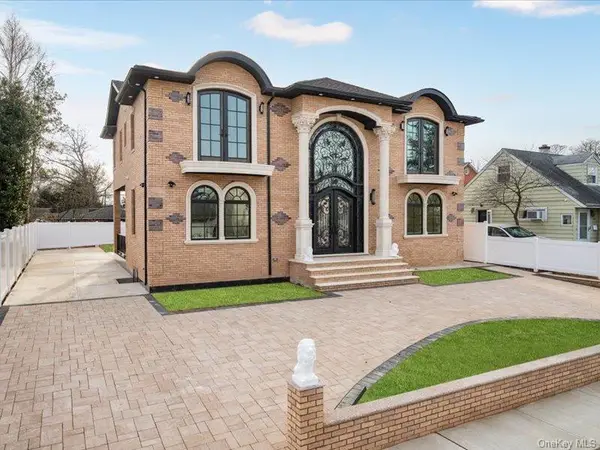 1247 Ixworth Road, Valley Stream, NY 11580