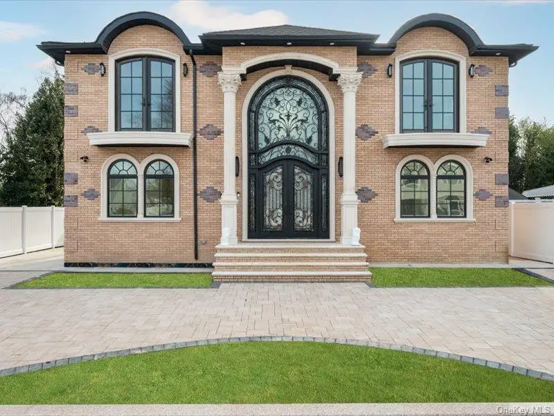 1247 Ixworth Road, Valley Stream, NY 11580 - Image #2