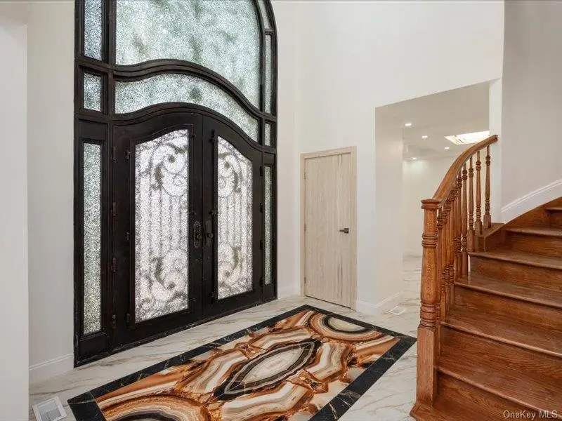 1247 Ixworth Road, Valley Stream, NY 11580 - Image #3