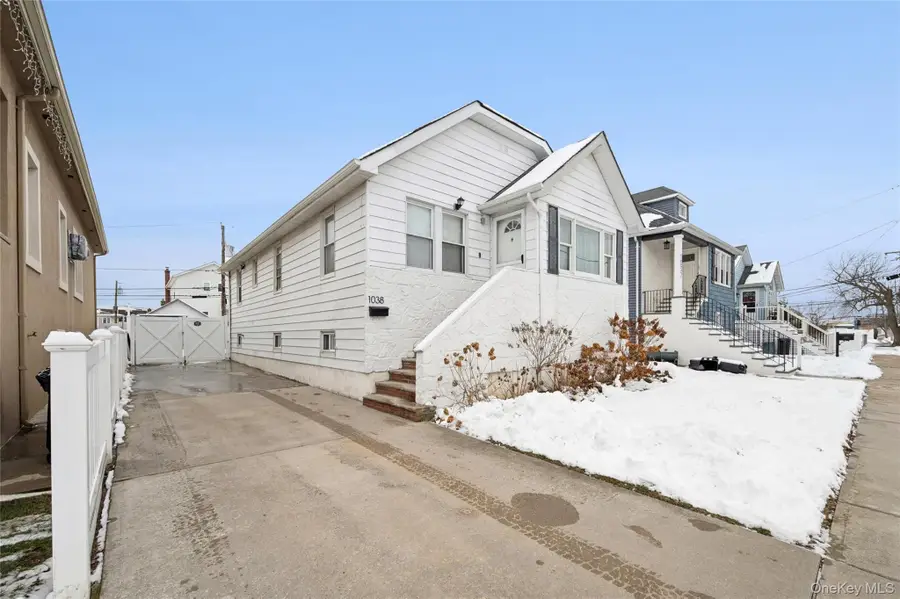 1038 Traymore Boulevard, Island Park, NY 11558 - Image #3