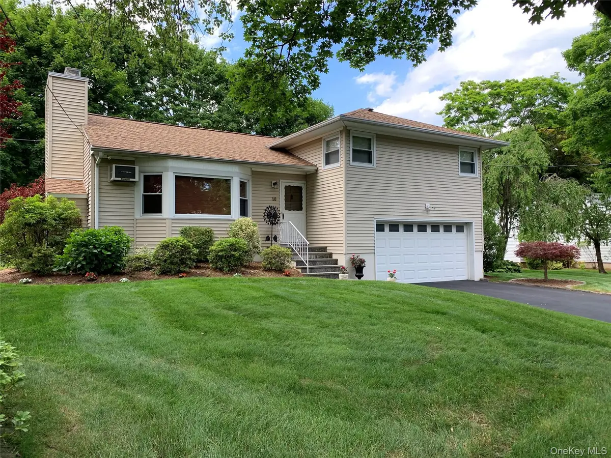 10 Dellwood Road, White Plains, NY 10605 - Image #1