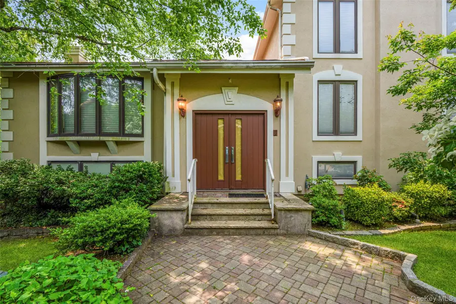 31 Clover Place, New Rochelle, NY 10805 - #2