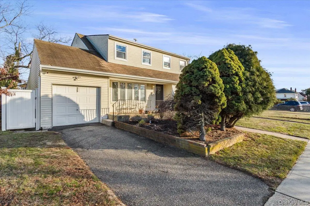 25 Ford Drive W, Massapequa, NY 11758 - Image #1