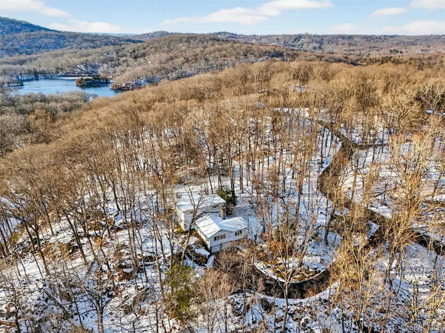 1471 W Old Logging Road, Yorktown Heights, NY 10598 - Image #3