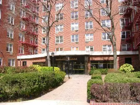 63-11 Queens Boulevard #D21, Woodside, NY 11347
