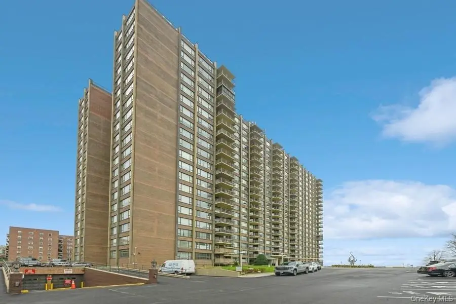 166-25 Powells Cove Boulevard #18G, Beechhurst, NY 11357 - Image #2