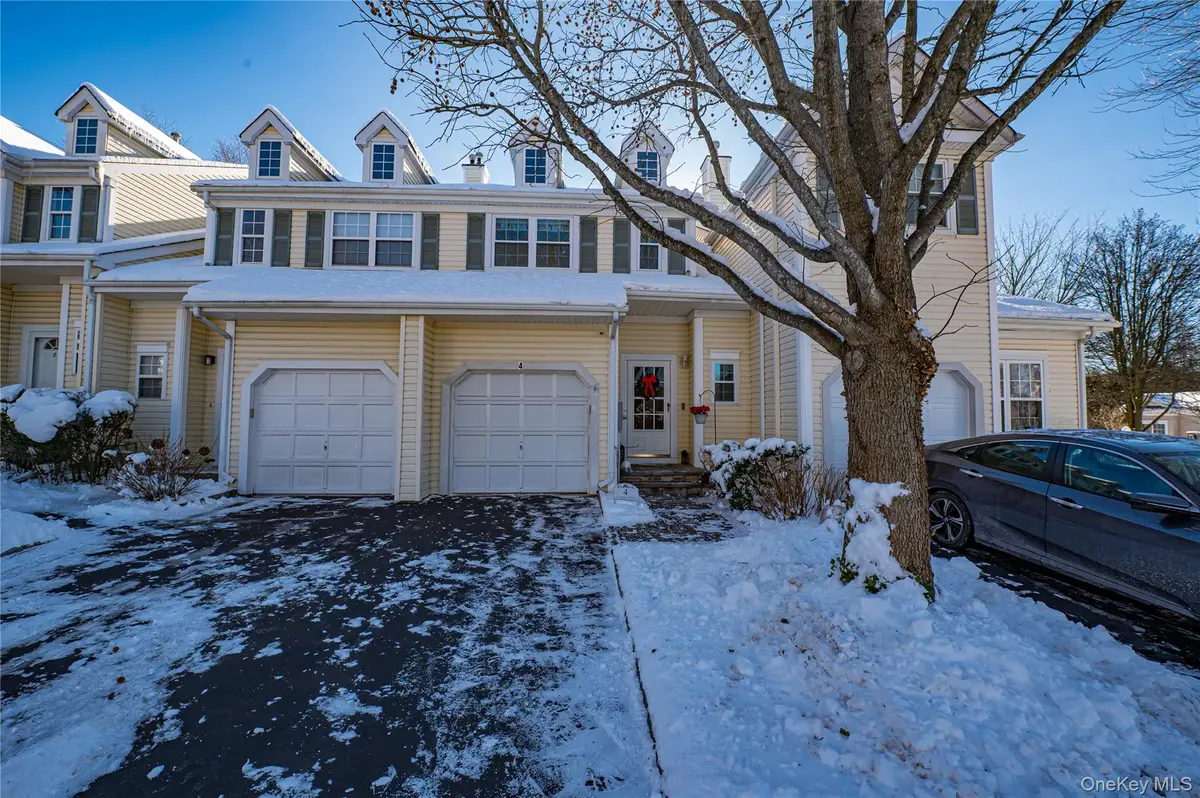 4 Chelsea Drive, Smithtown, NY 11787 - Image #1