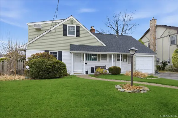 66 Woods Avenue, Malverne, NY 11565