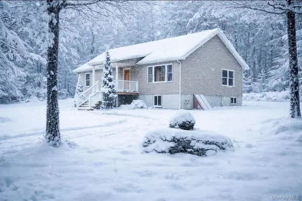 76 Wynkoop Drive, Kerhonkson, NY 12446