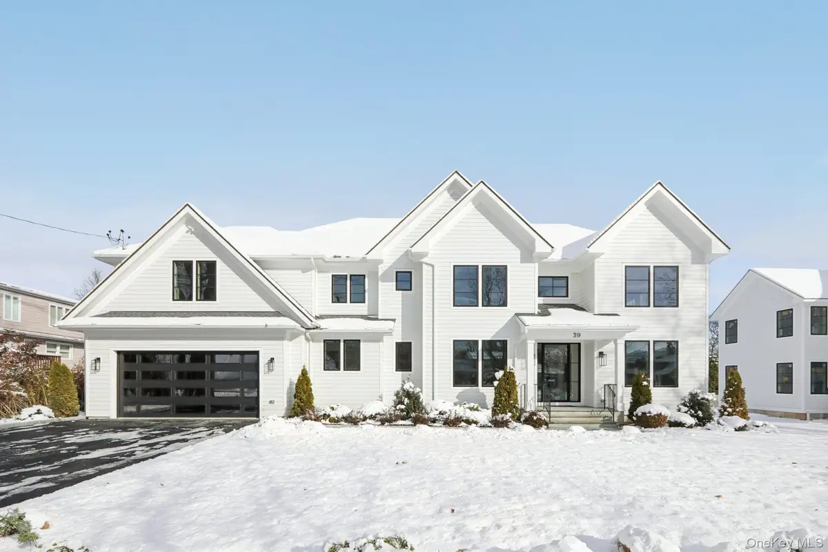 39 Potters Lane, New Rochelle, NY 10805 - Image #1