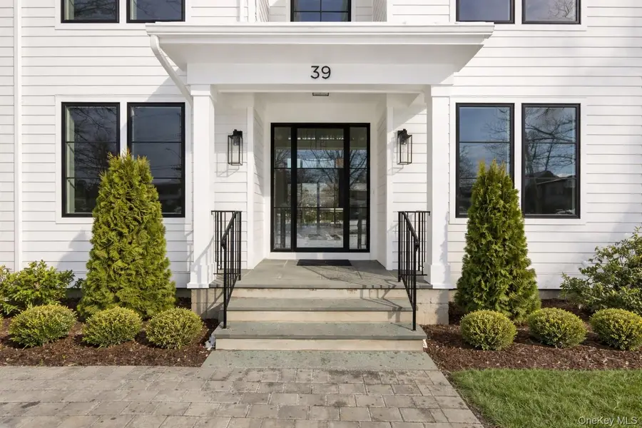 39 Potters Lane, New Rochelle, NY 10805 - Image #2