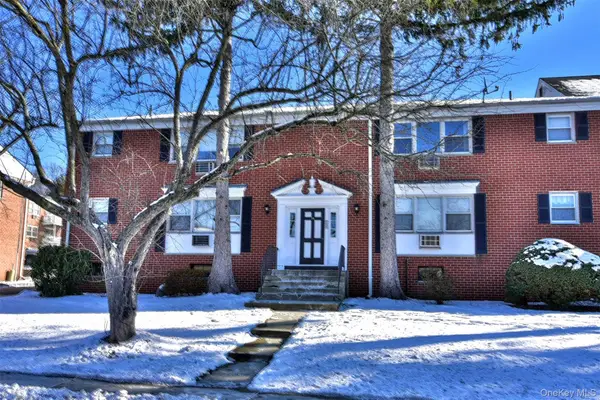 24 Bon Aire Circle #N, Suffern, NY 10901